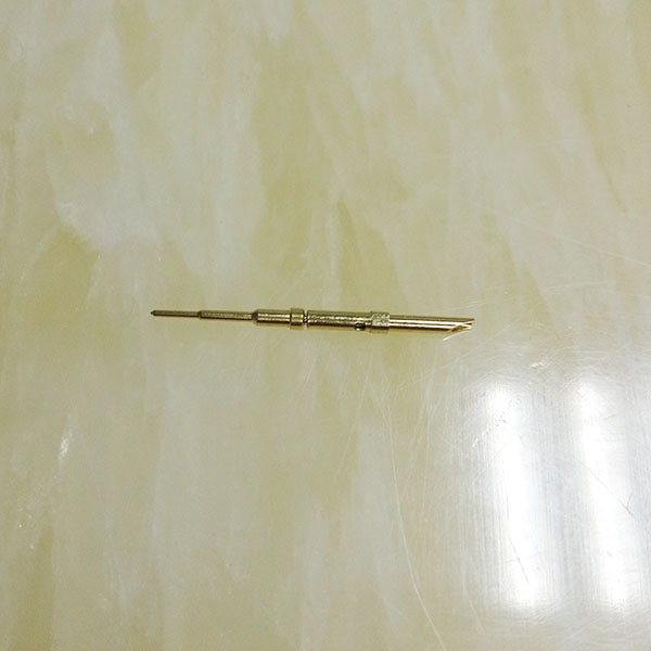 HDMI五金插件、精密軸芯（xīn）插（chā）件、車床件軸芯